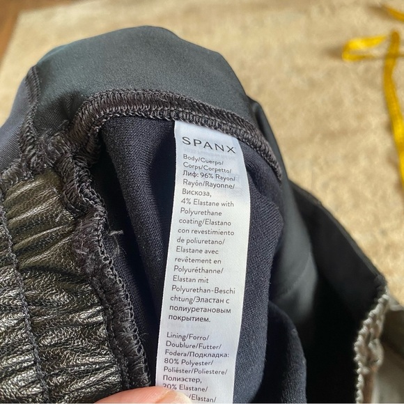 Spanx Leather Like Jogger Pants Brown cuffed Ankle Faux Leather Pull On: Small - Picture 9 of 11